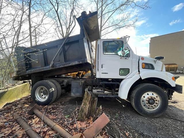 Image of Sterling L-Series Dump Truck equipment image 1