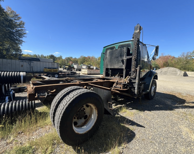Image of Sterling L7500 equipment image 3