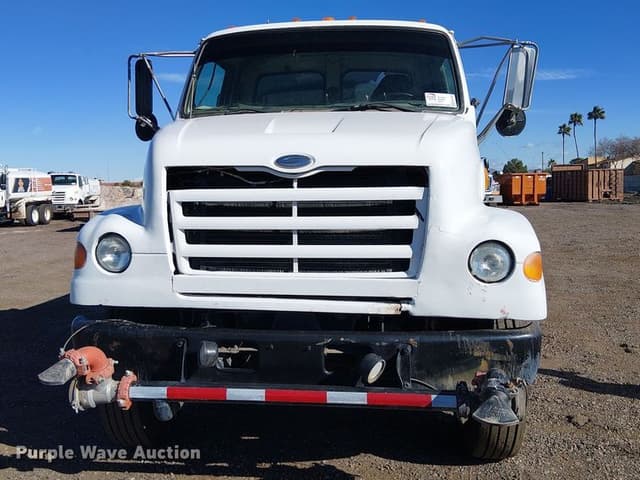 Image of Sterling L7500 equipment image 1