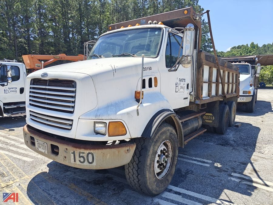 2000 Sterling LT9500 Equipment Image0