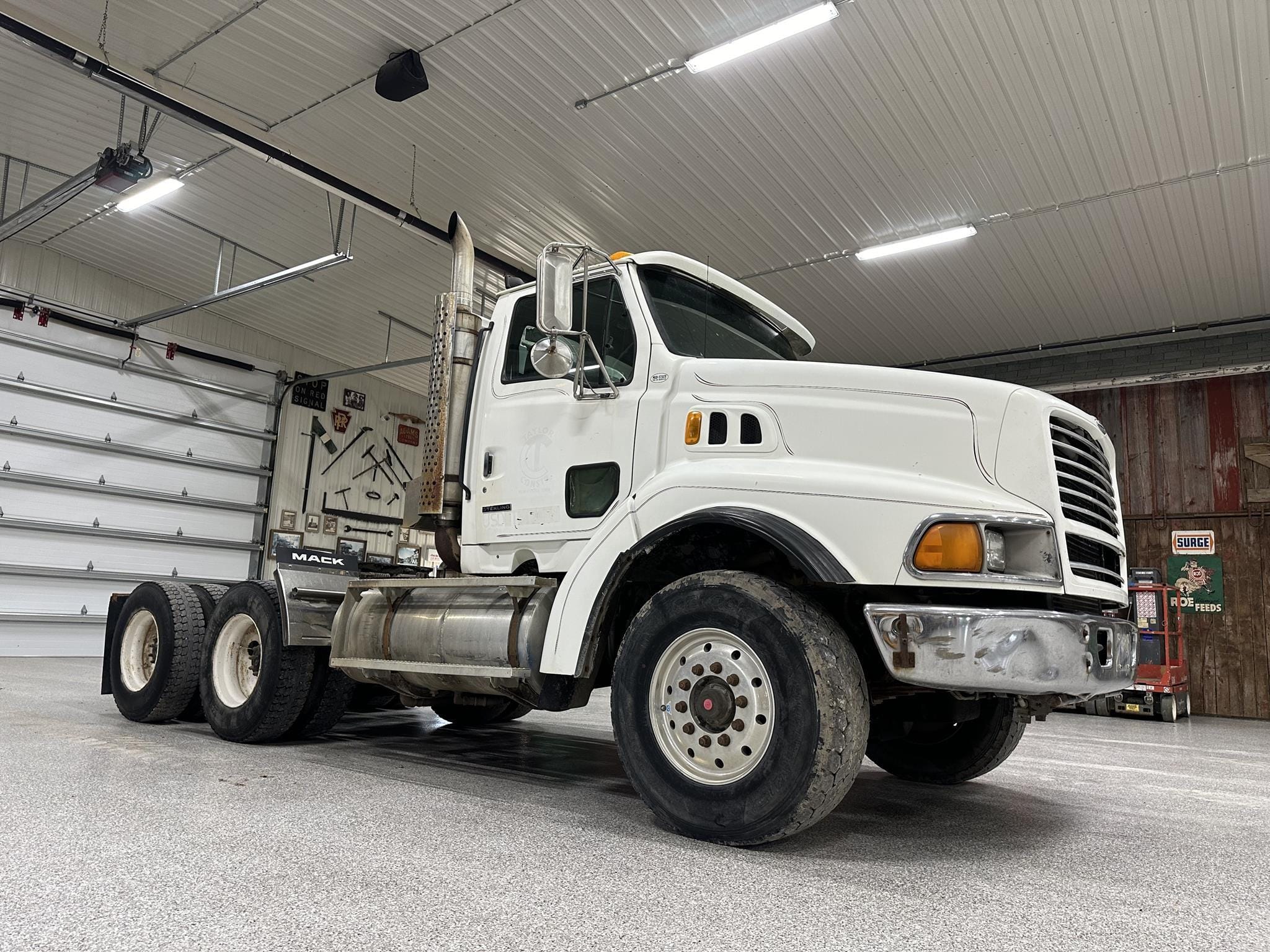 Main image Sterling LT9522