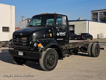 Main image Sterling L7500