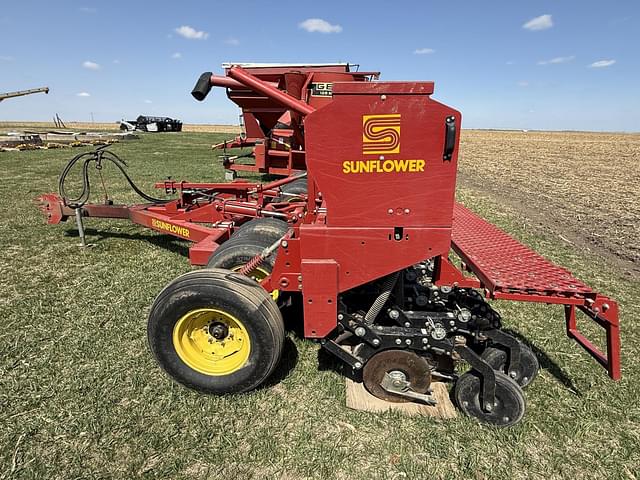Image of Sunflower 2500100R equipment image 2