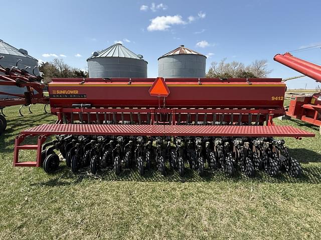 Image of Sunflower 2500100R equipment image 3