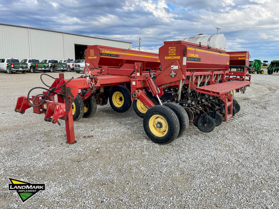 2000 Sunflower 9432 Equipment Image0