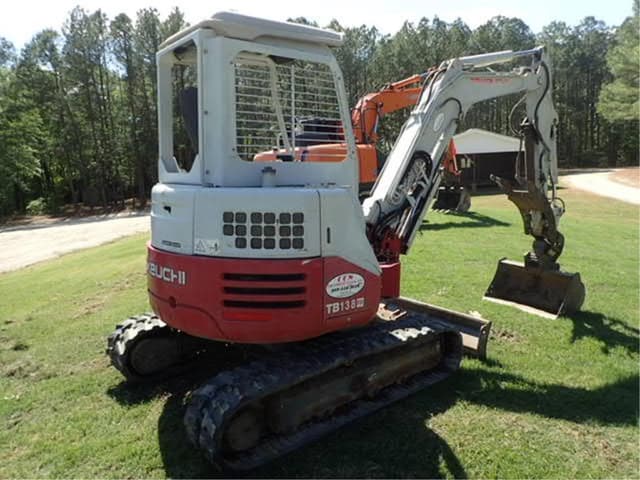 Image of Takeuchi TB138FR equipment image 4