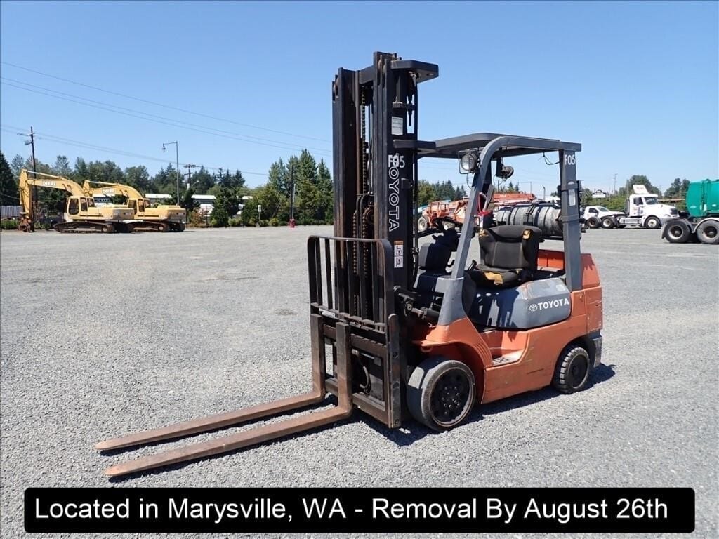 2000 Toyota 7FGCU30 Equipment Image0