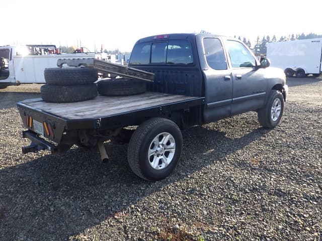 Image of Toyota Tundra equipment image 3