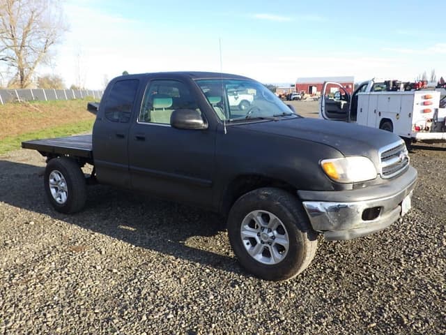 Image of Toyota Tundra equipment image 1