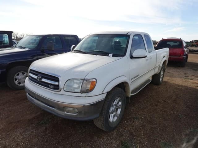 Image of Toyota Tundra equipment image 1