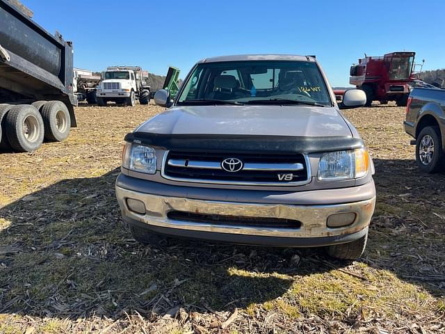 Image of Toyota Tundra equipment image 1