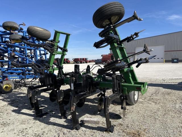 Image of Unverferth Zone-Builder equipment image 2