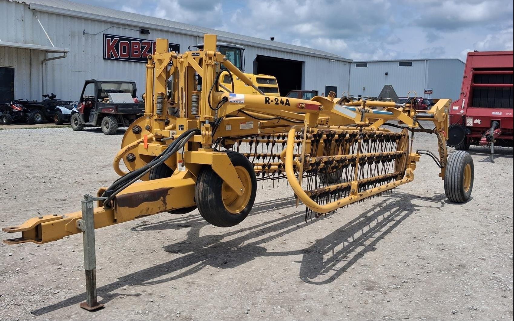 2000 Vermeer R24A Equipment Image0