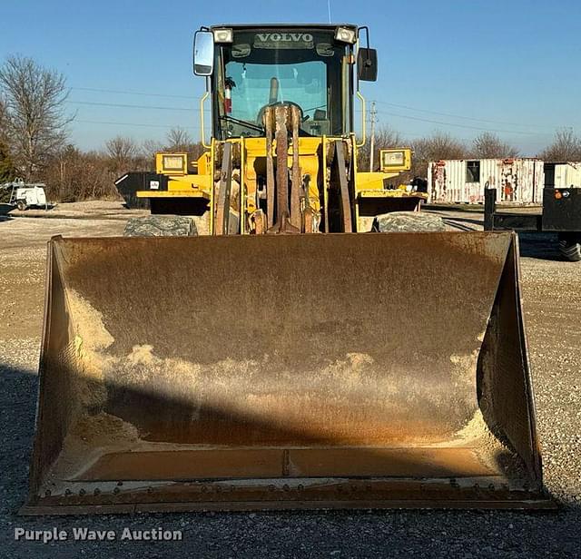 Image of Volvo L120C equipment image 1