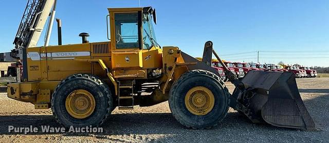 Image of Volvo L120C equipment image 3