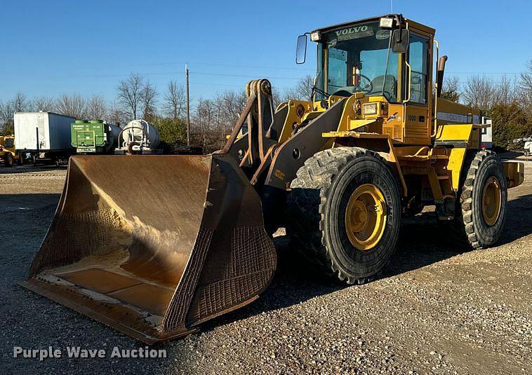 Image of Volvo L120C Primary image