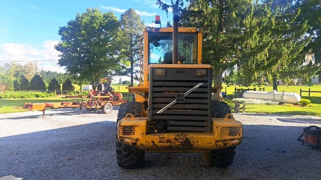 Image of Volvo L70D equipment image 2