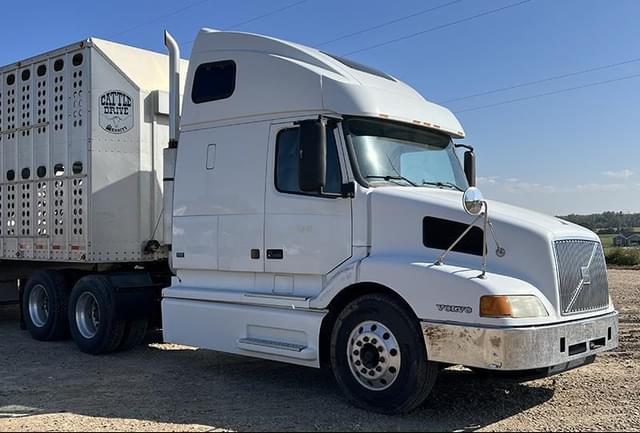 Image of Volvo VNL equipment image 1