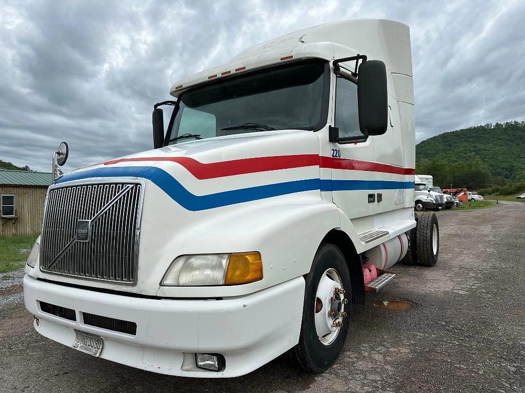 Image of Volvo VNL Primary image