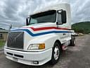 2000 Volvo VNL Image