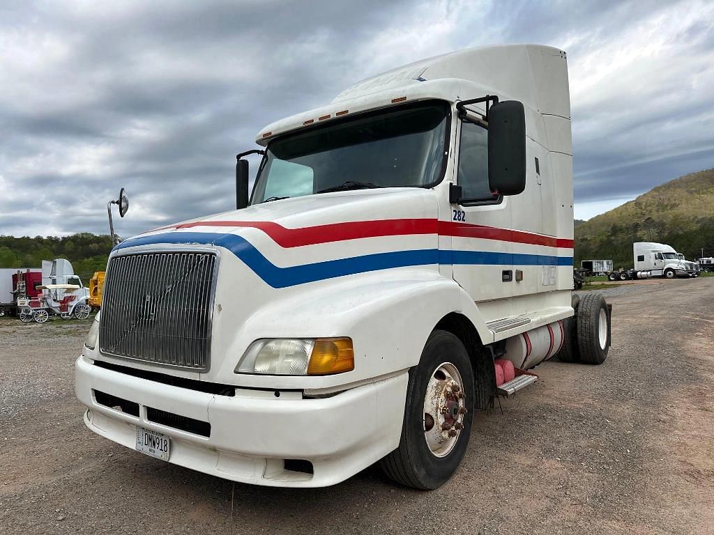 Image of Volvo VNL Primary image