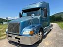 2000 Volvo VNL Image