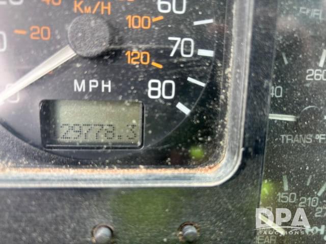 Image of Volvo VNL64T equipment image 3
