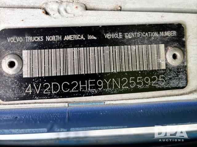 Image of Volvo VNL64T equipment image 4