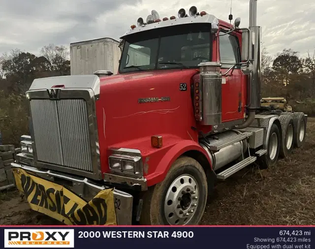Image of Western Star 4900 equipment image 1