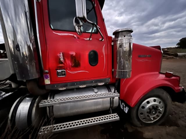 Image of Western Star 4900 equipment image 4