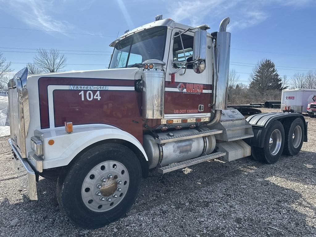 Image of Western Star 4964FX Primary image