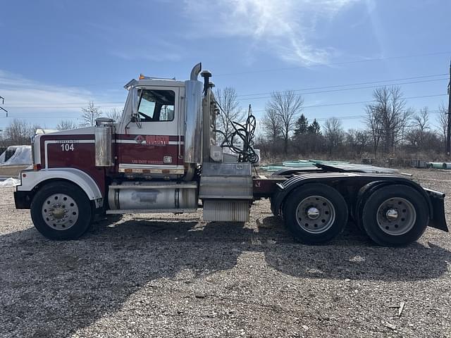 Image of Western Star 4964FX equipment image 1