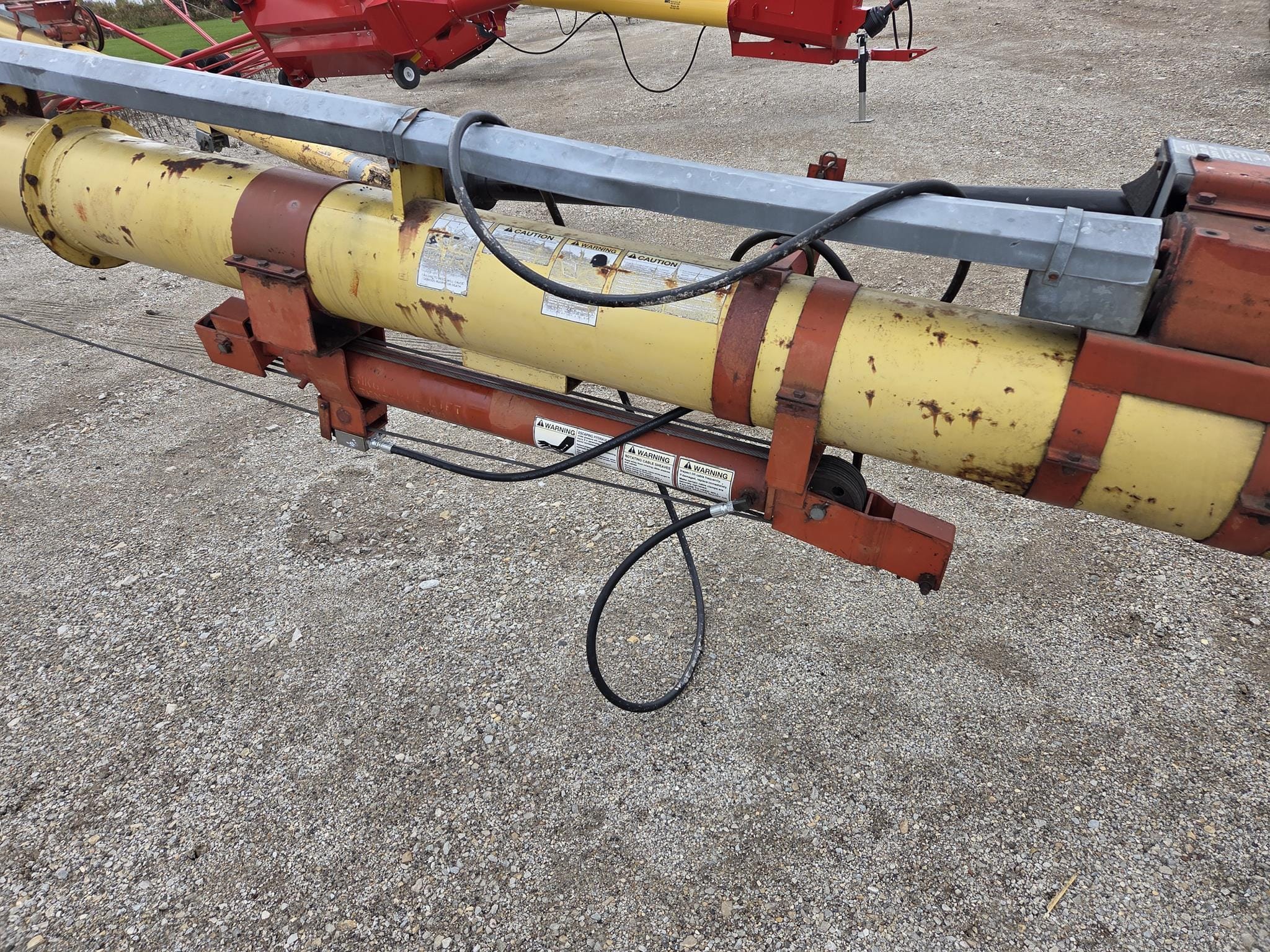 2000 Westfield WR100-61 Equipment Image0