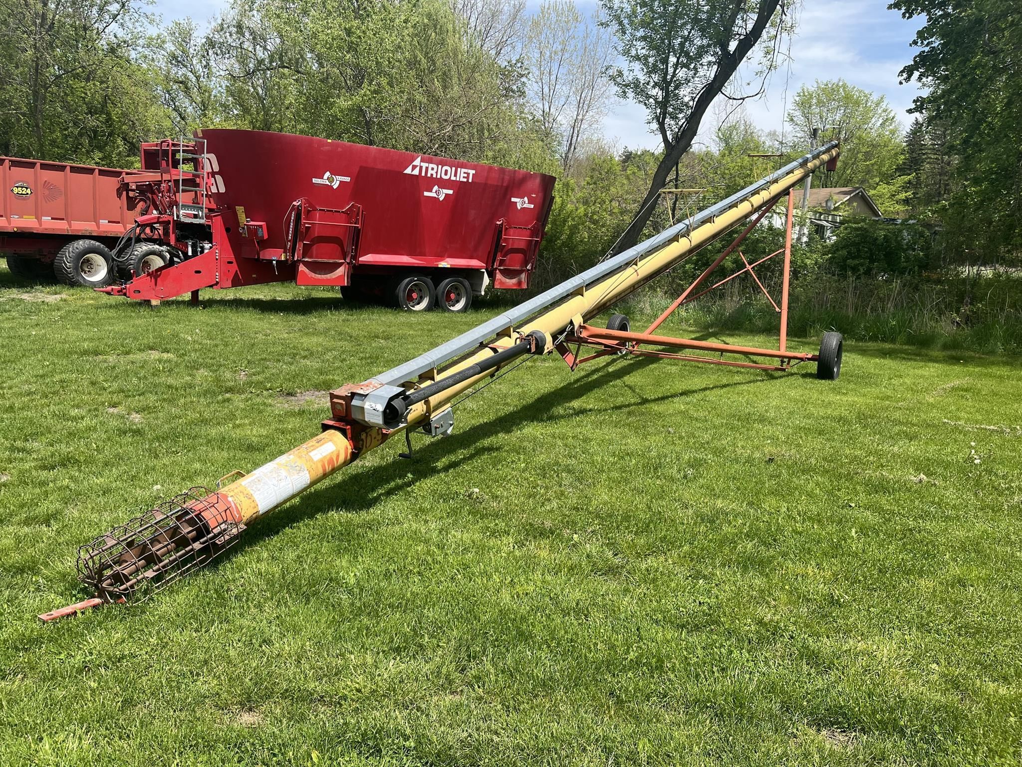 2000 Westfield WR80-56 Equipment Image0