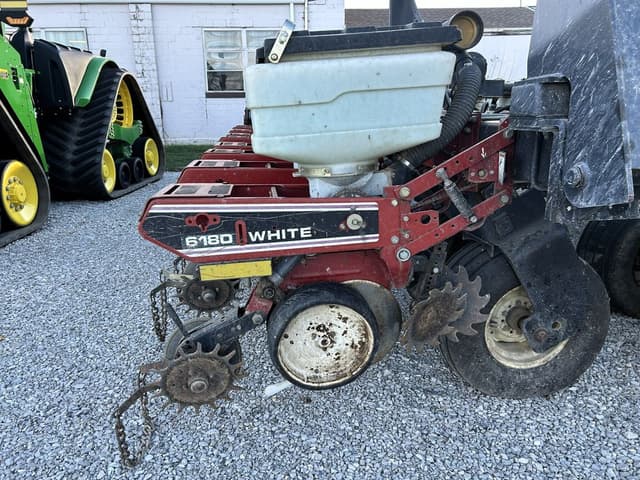 Image of White 6184 equipment image 2