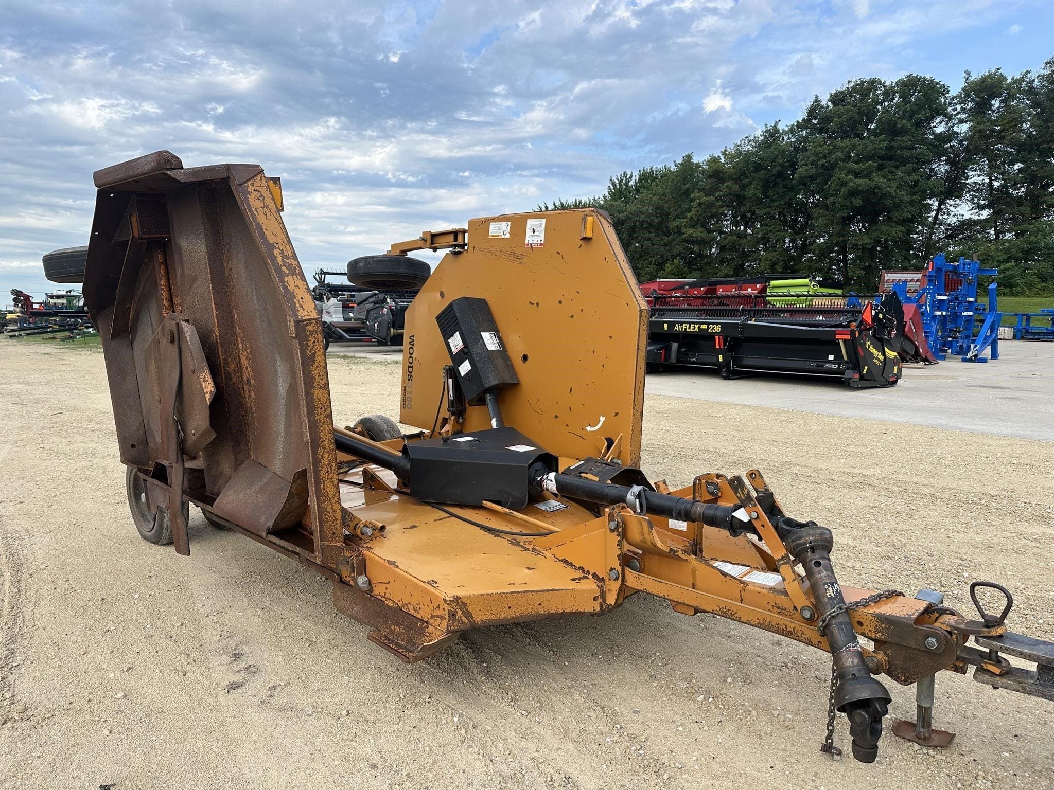 2000 Woods 31800-3 Equipment Image0