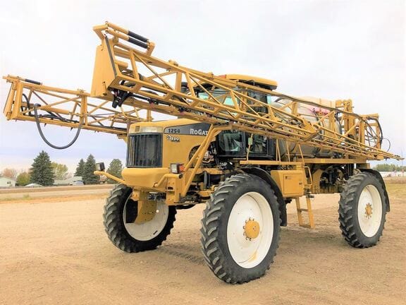 Main image Ag-Chem RoGator 1254