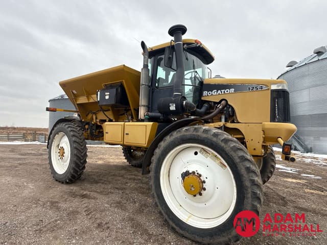 Image of Ag-Chem RoGator 1254 equipment image 1