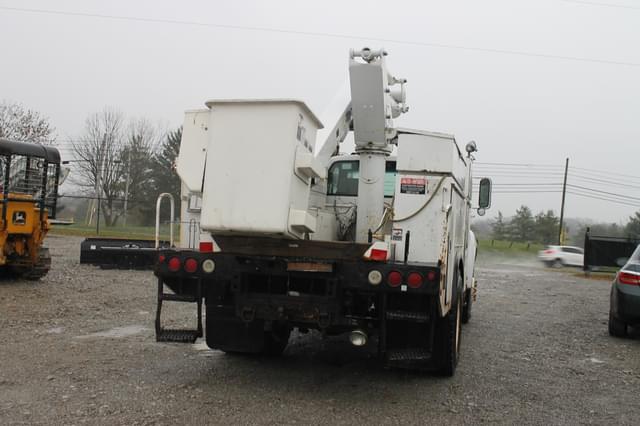 Image of Ford F-650 equipment image 2