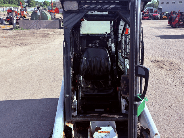 Image of Bobcat 463 equipment image 4