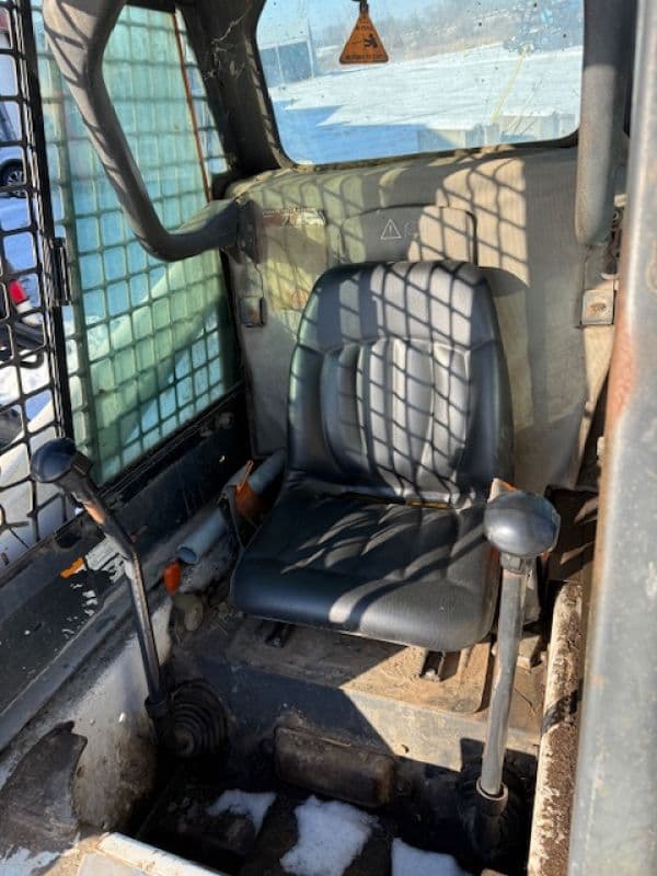 Image of Bobcat 753 equipment image 2