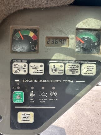 Image of Bobcat 753 equipment image 4