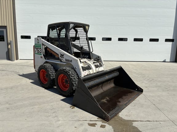 2001 Bobcat 753 Equipment Image0