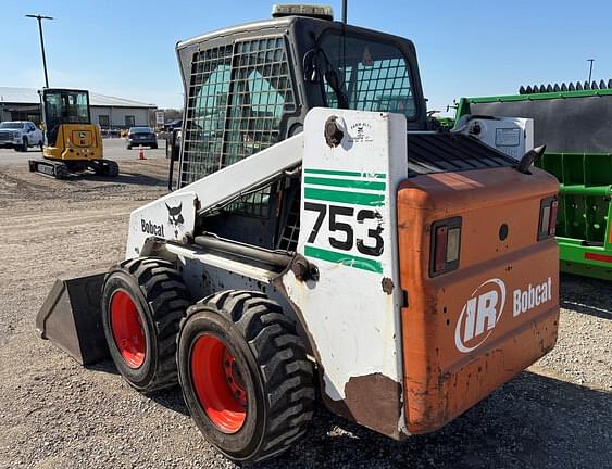 Image of Bobcat 753 equipment image 3