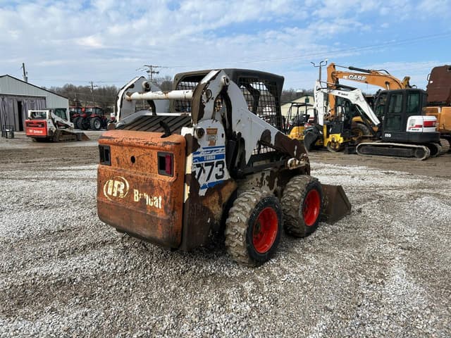 Image of Bobcat 773 equipment image 3