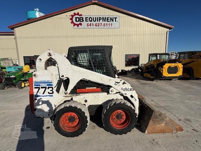2001 Bobcat 773 Equipment Image0