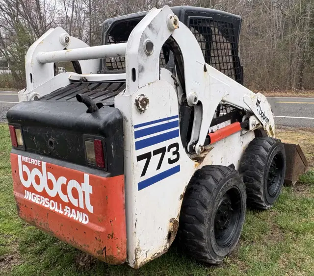 Image of Bobcat 773 equipment image 4