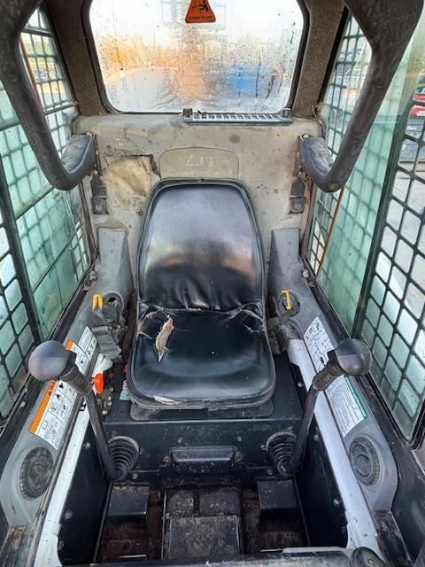 Image of Bobcat 863 equipment image 4