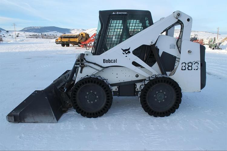 Main image Bobcat 883 1