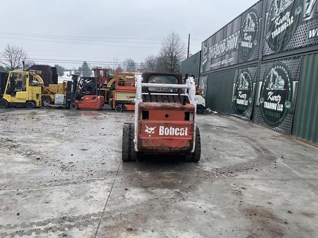 Image of Bobcat T190 equipment image 2